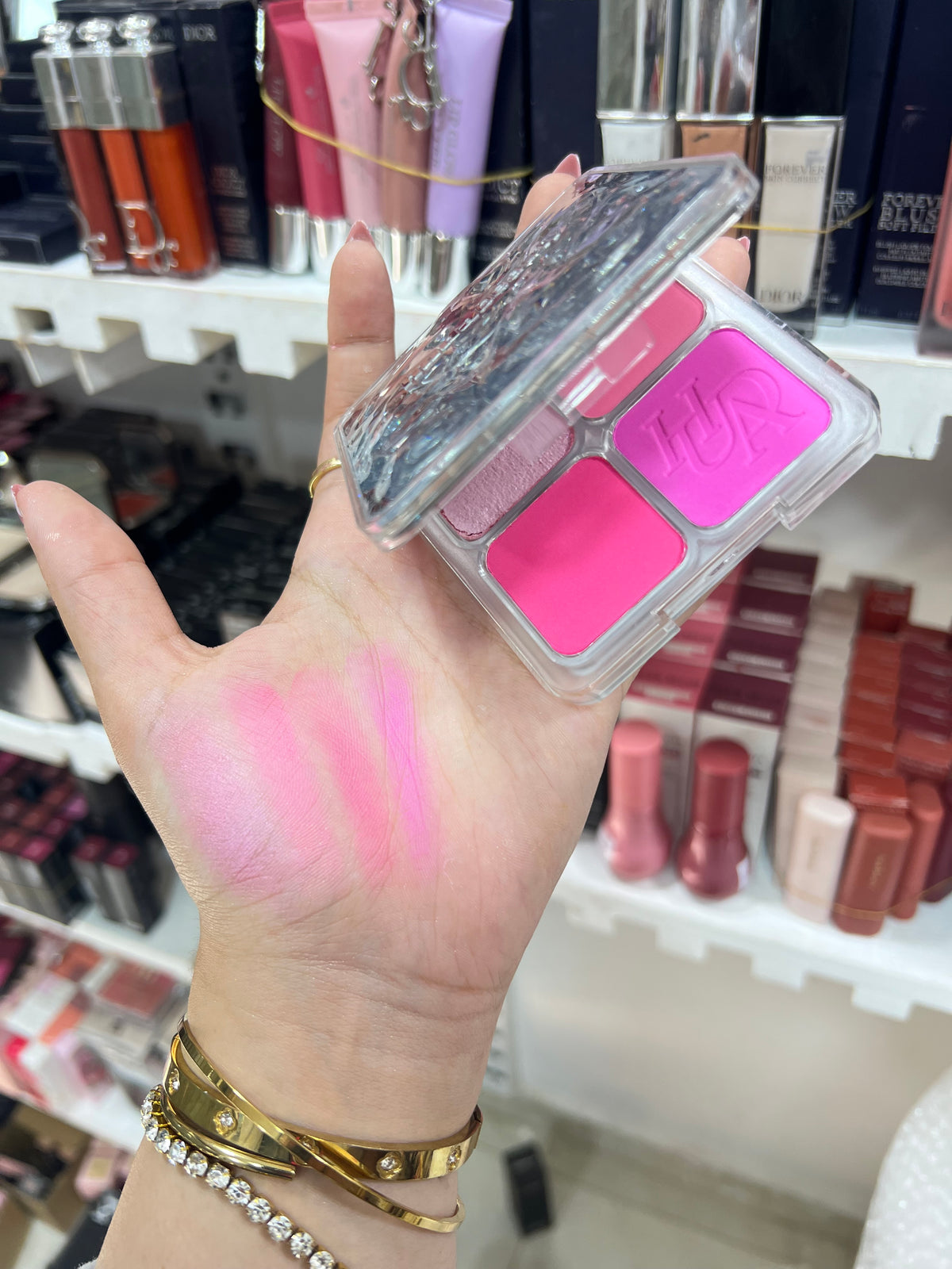 Huda beauty blush palette