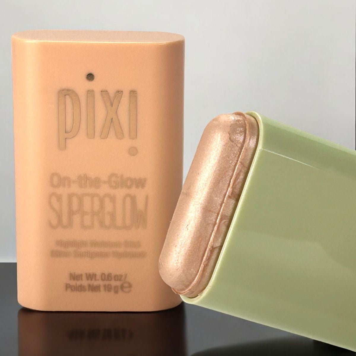 Pixi highlighter stick