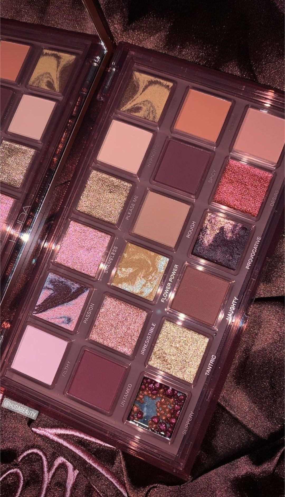 Huda beauty palette eyeshadow
